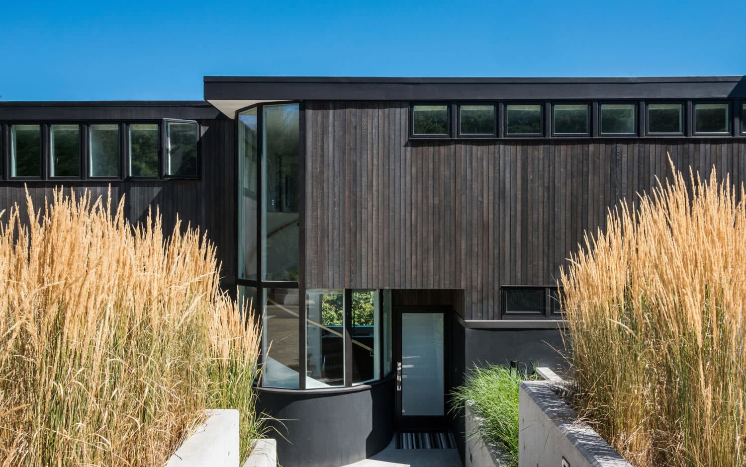 Mid-Century Modern Masterpiece